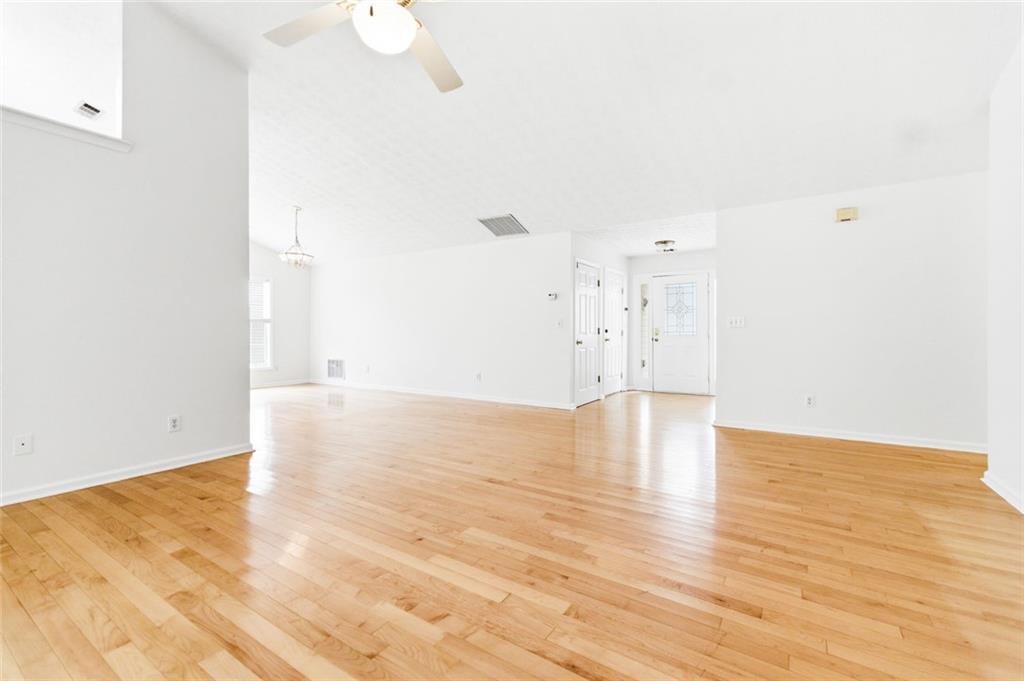 100 Jackson Bluff Court