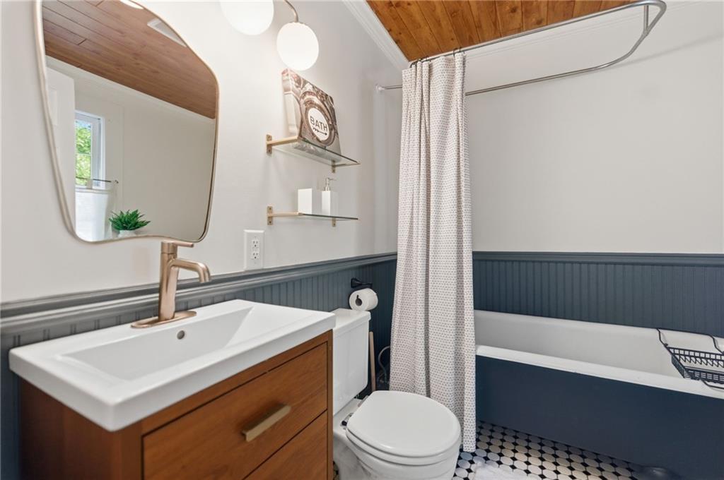 169 Powell Street SE