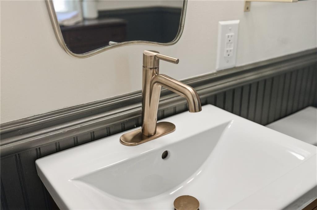 169 Powell Street SE