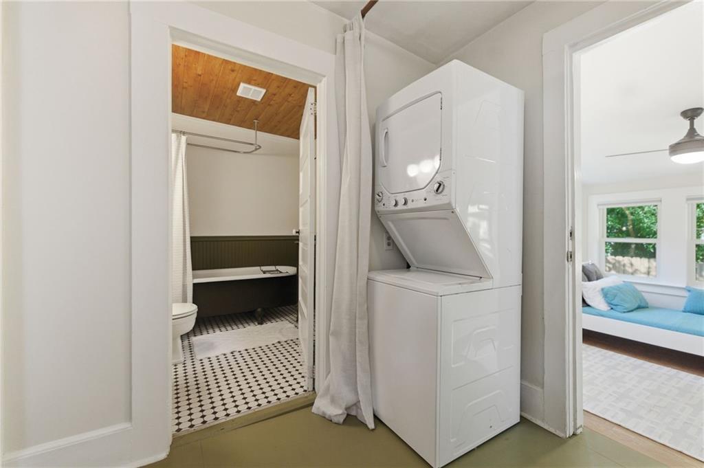 169 Powell Street SE