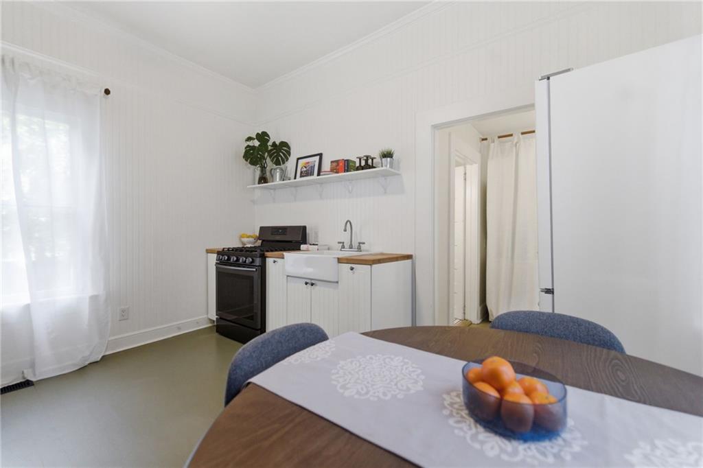 169 Powell Street SE