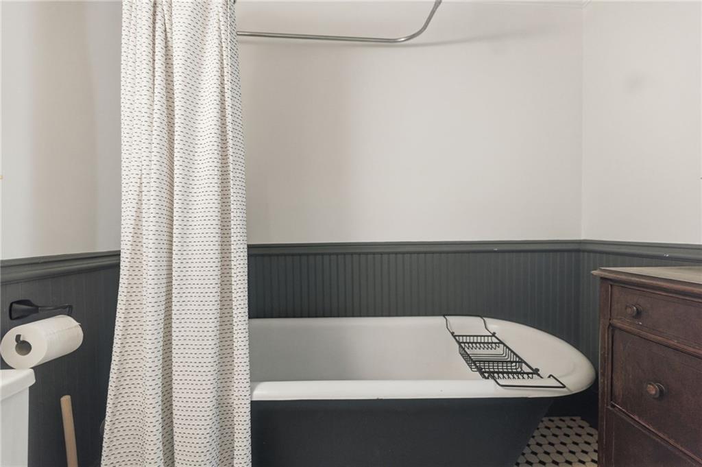 169 Powell Street SE