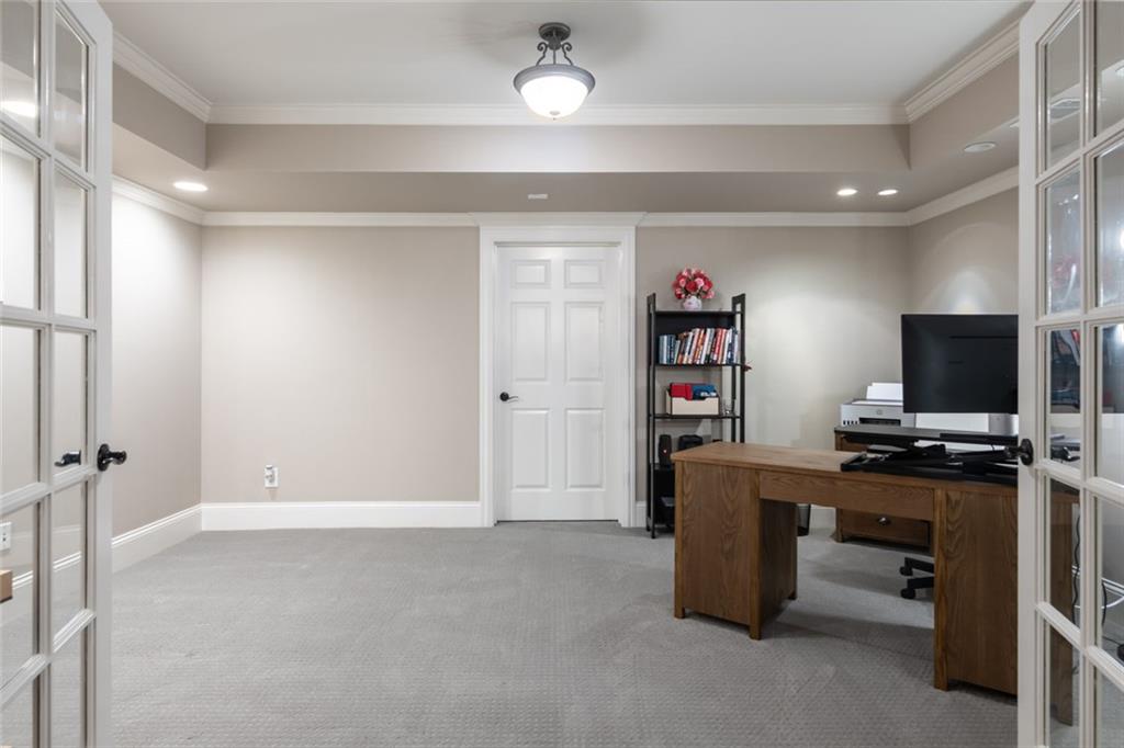 8108 Lawnview