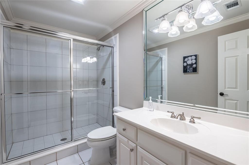 8108 Lawnview