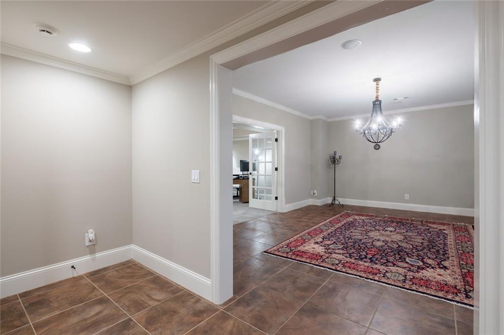 8108 Lawnview