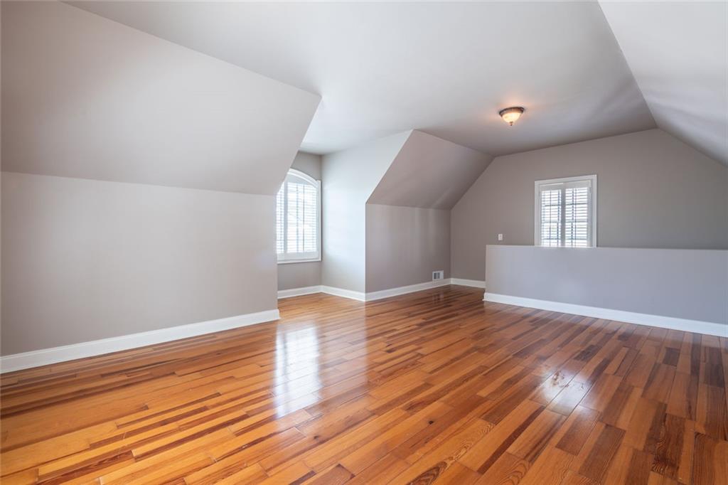 8108 Lawnview