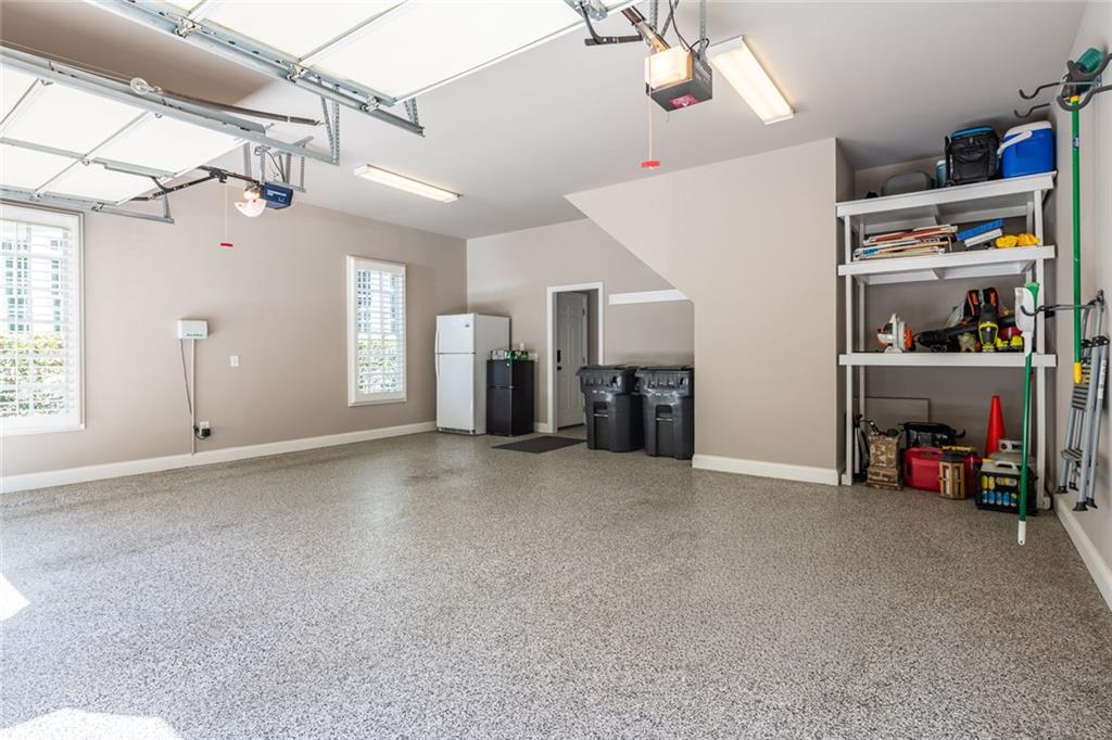 8108 Lawnview