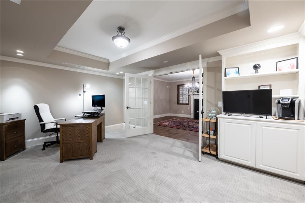 8108 Lawnview