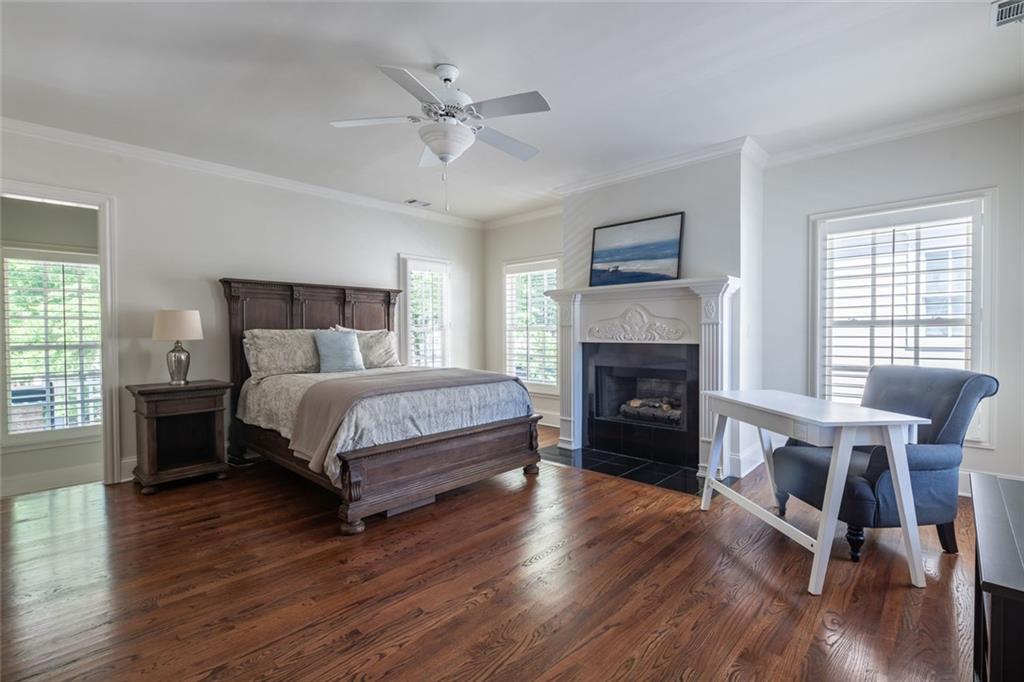8108 Lawnview