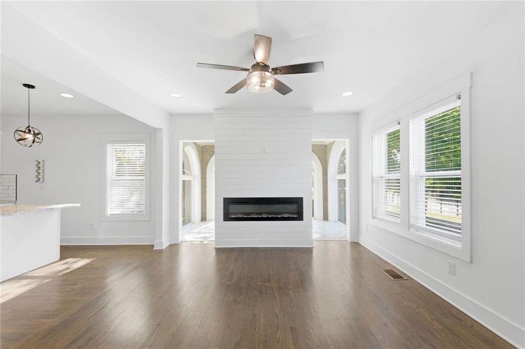 1589 Westhaven Drive SW