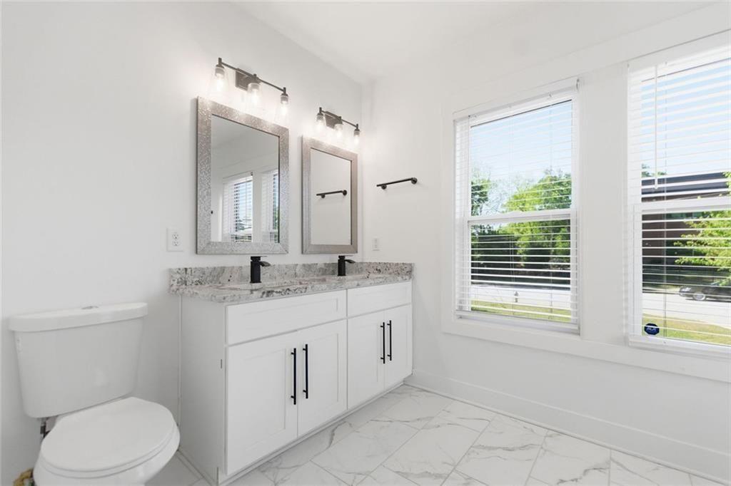 1589 Westhaven Drive SW