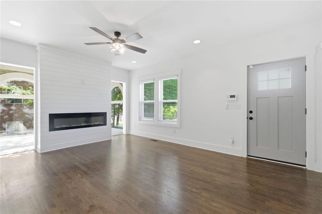 1589 Westhaven Drive SW