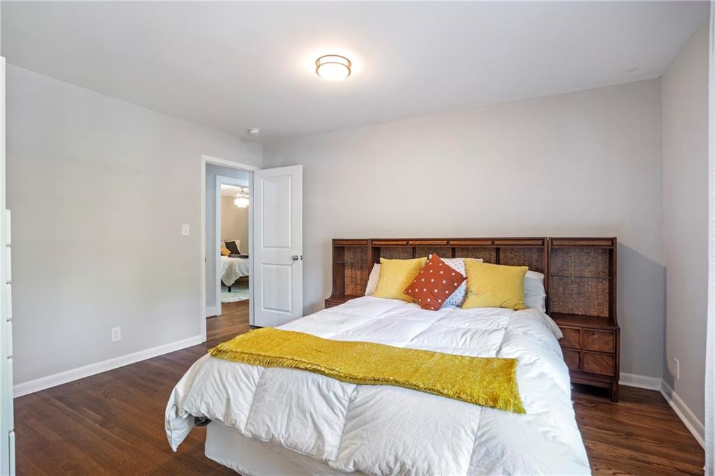 2632 Hawthorne Place NE