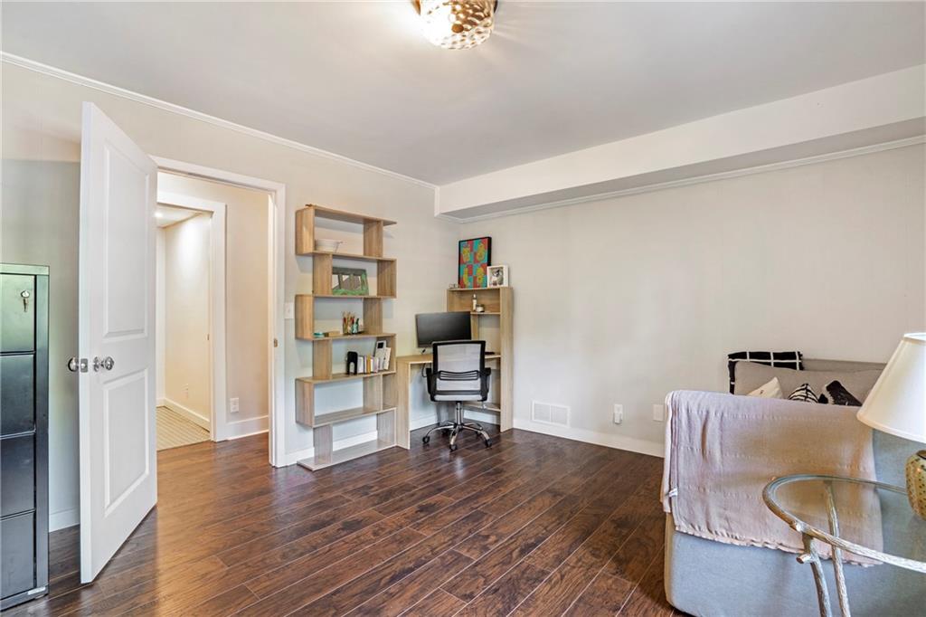 2632 Hawthorne Place NE