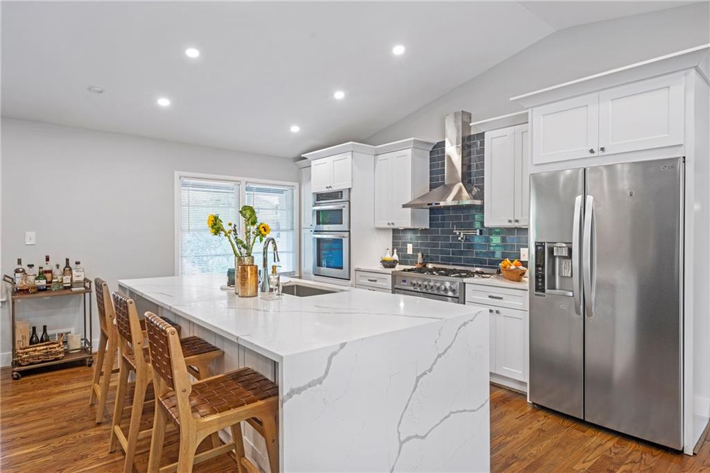 2632 Hawthorne Place NE