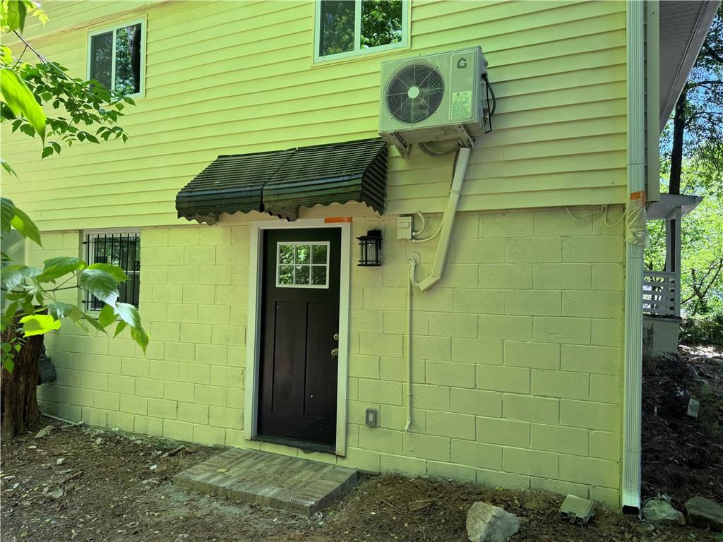 6632 Stark Court Unit B (lower)