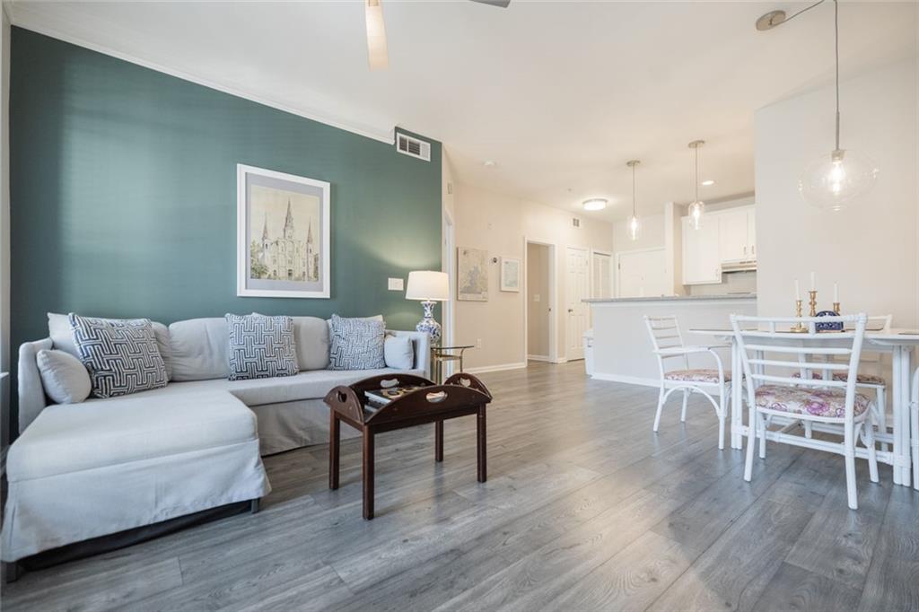 955 Juniper Street NE Unit 2315