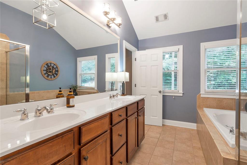 3344 Chestnut Woods Circle