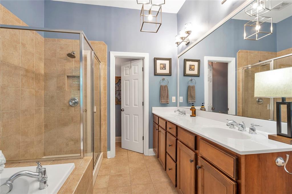 3344 Chestnut Woods Circle