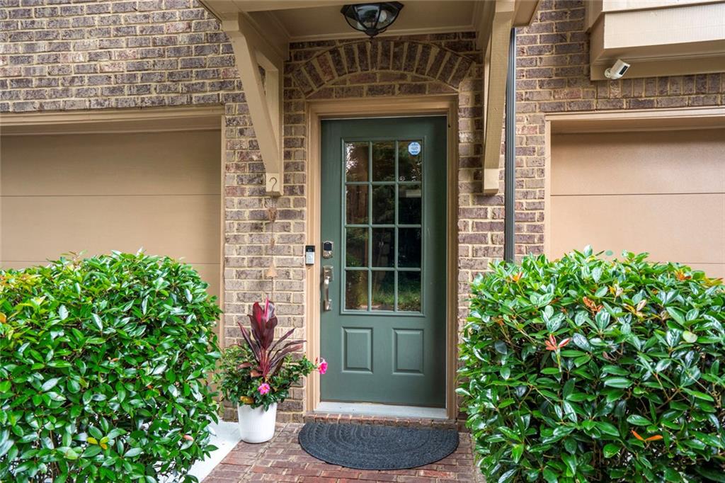 3344 Chestnut Woods Circle