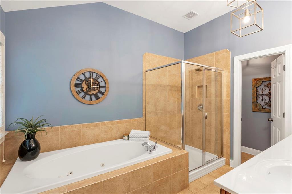 3344 Chestnut Woods Circle
