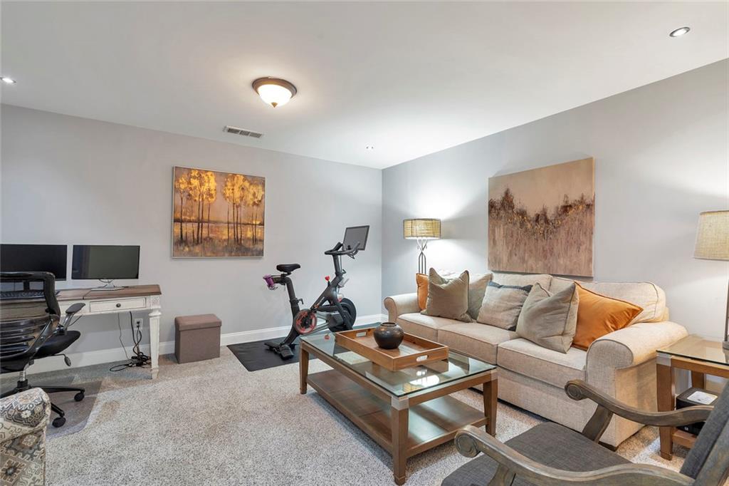 3344 Chestnut Woods Circle