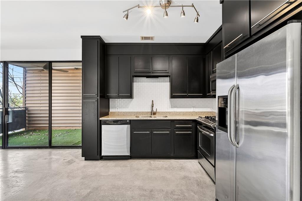 972 DEKALB Avenue NE Unit 202