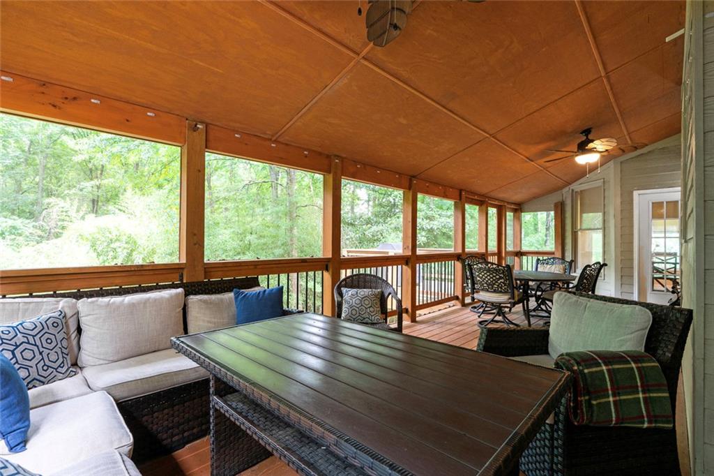 428 Morgan Falls Chase