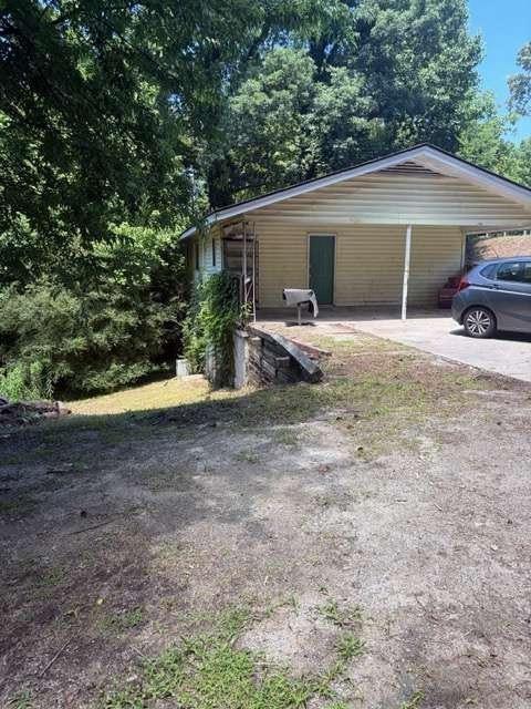 5906 Oakdale Road