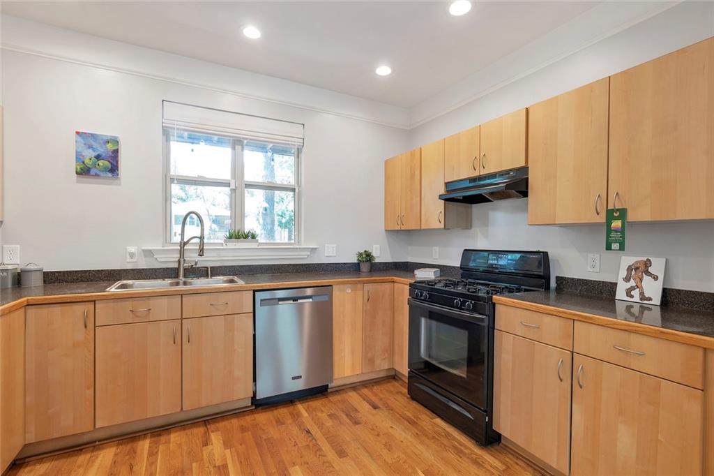967 Victory Drive SW