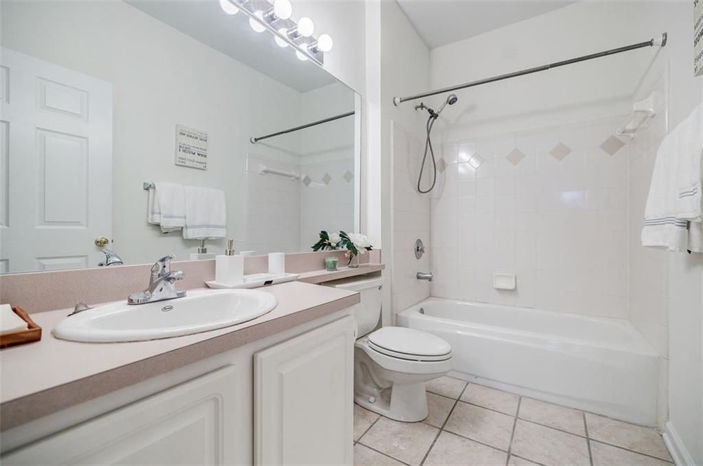 955 JUNIPER Street NE Unit 4027
