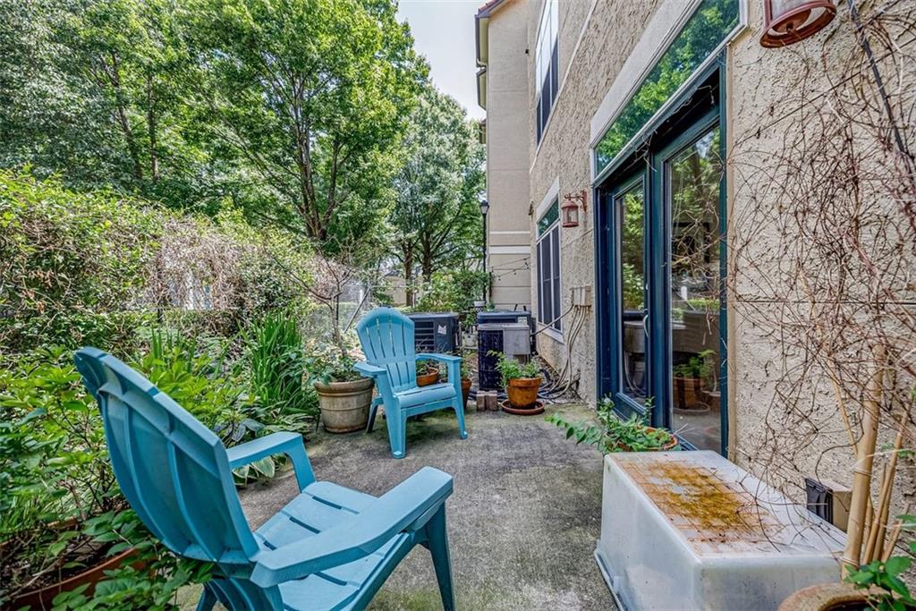 955 JUNIPER Street NE Unit 4027