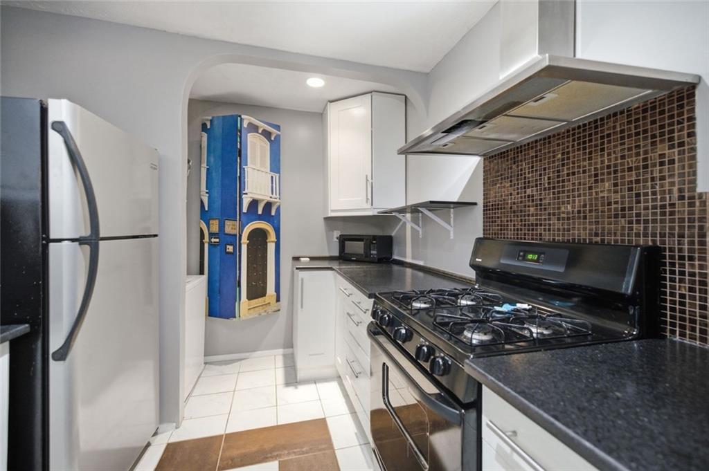 402 Olde Mill Lane Unit 402