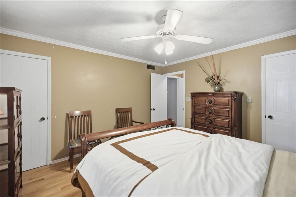 402 Olde Mill Lane Unit 402