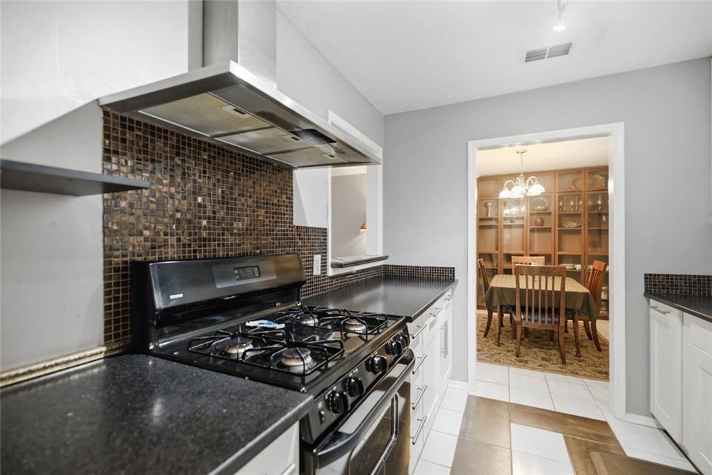 402 Olde Mill Lane Unit 402
