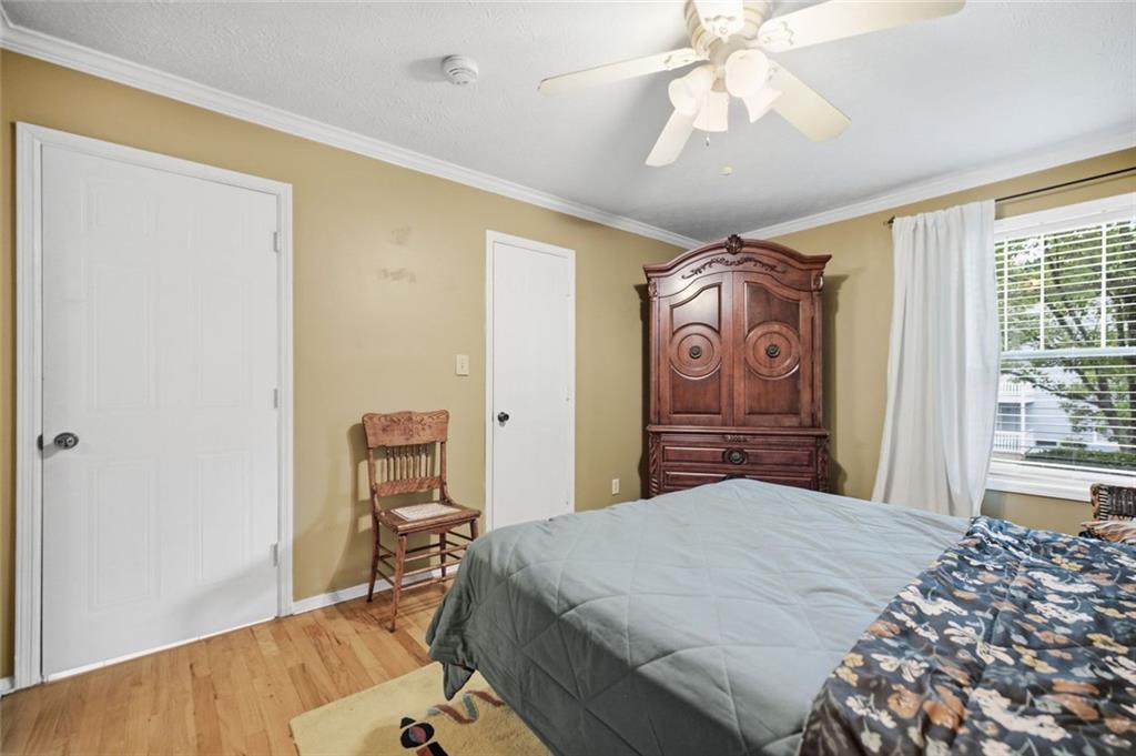 402 Olde Mill Lane Unit 402