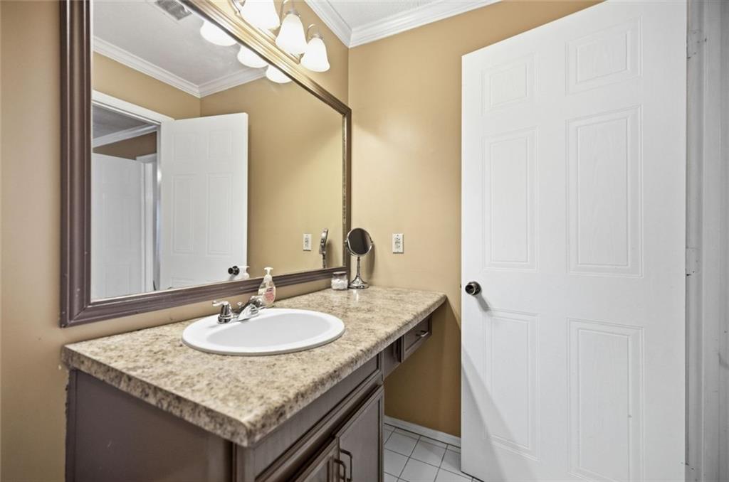 402 Olde Mill Lane Unit 402