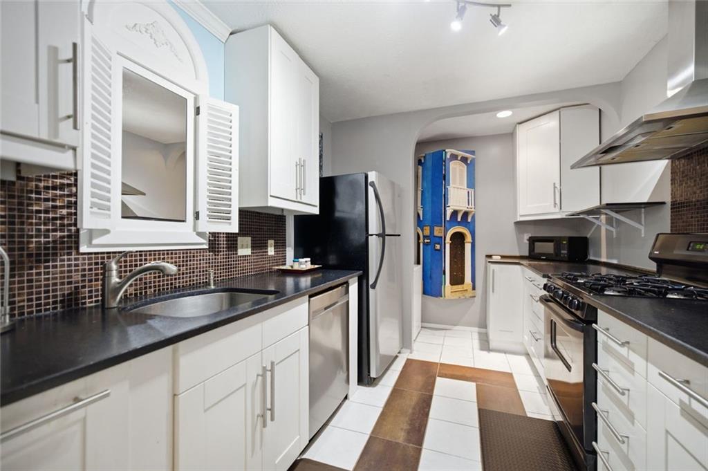 402 Olde Mill Lane Unit 402
