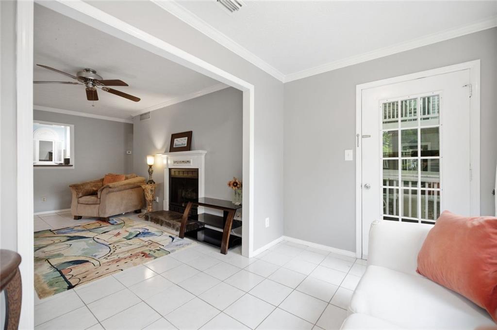 402 Olde Mill Lane Unit 402