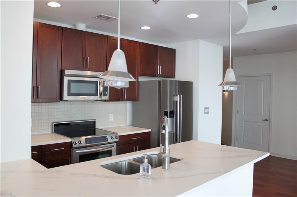 855 PEACHTREE Street NE Unit 3201