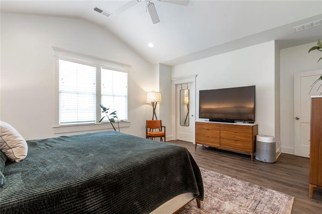 822 Grove Bend