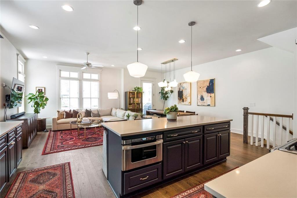 822 Grove Bend