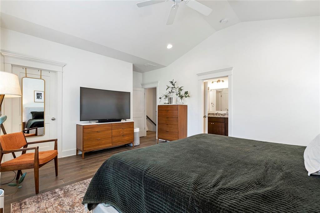 822 Grove Bend