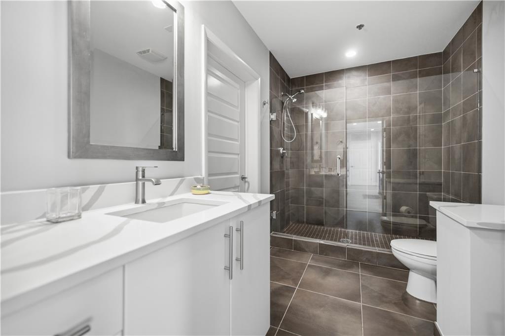 1080 Peachtree Street NE Unit 1212