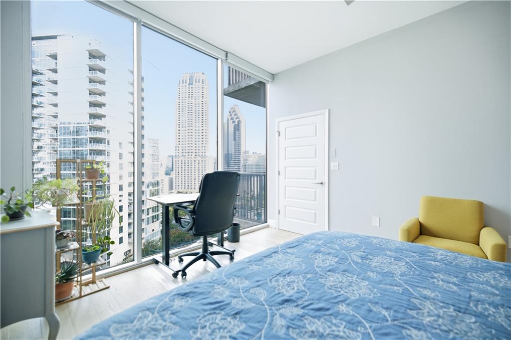 1080 Peachtree Street NE Unit 1212