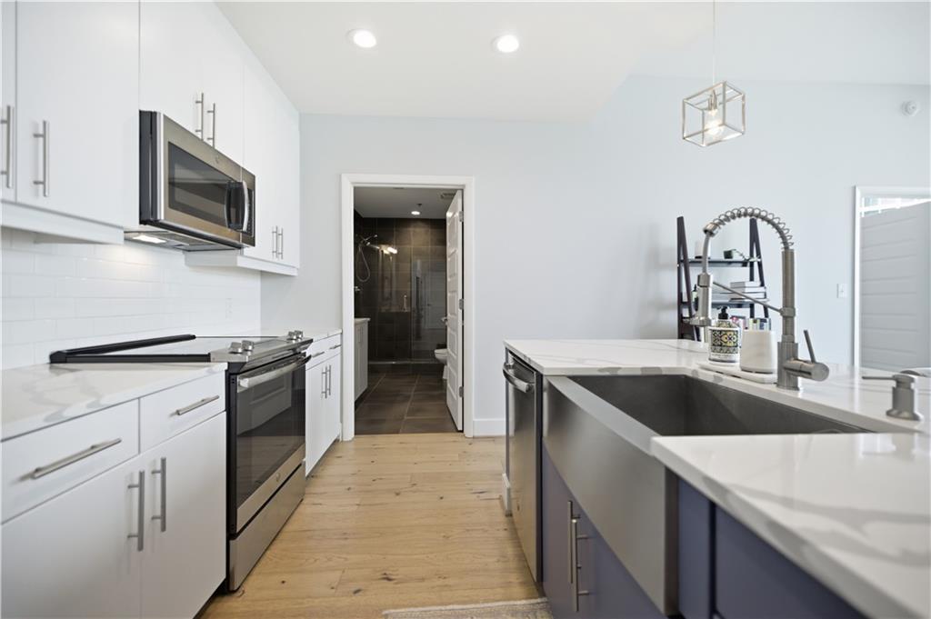 1080 Peachtree Street NE Unit 1212
