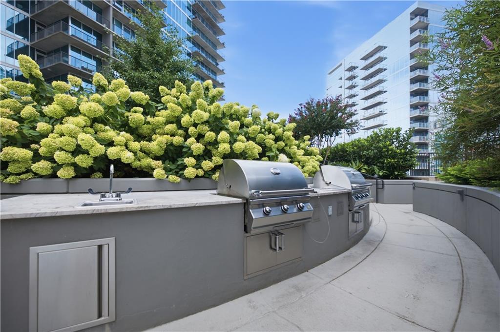 1080 Peachtree Street NE Unit 1212