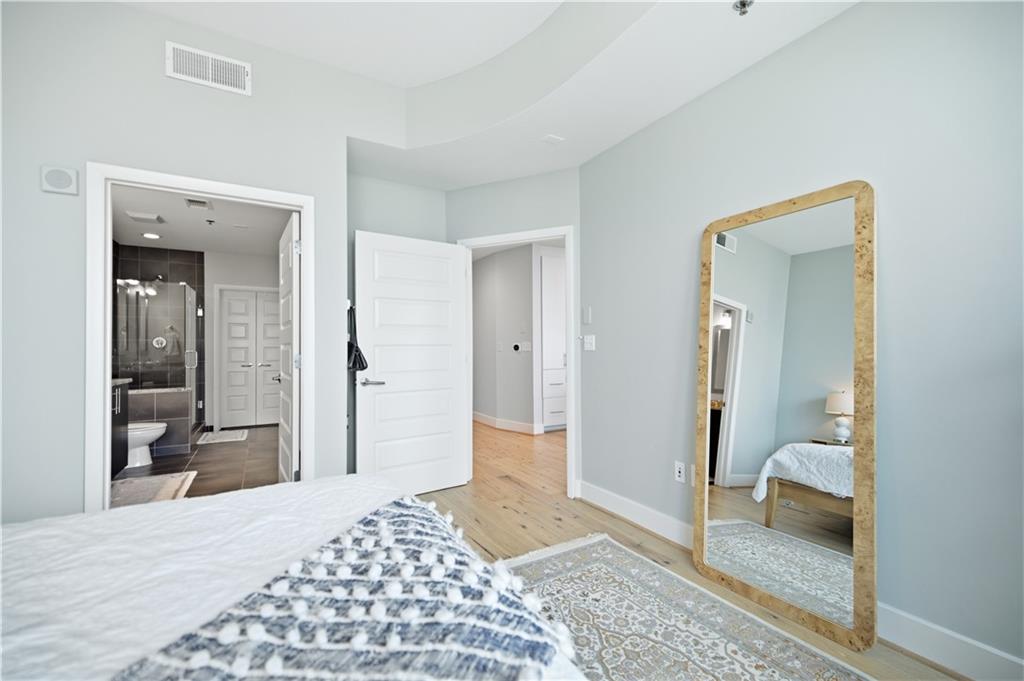 1080 Peachtree Street NE Unit 1212