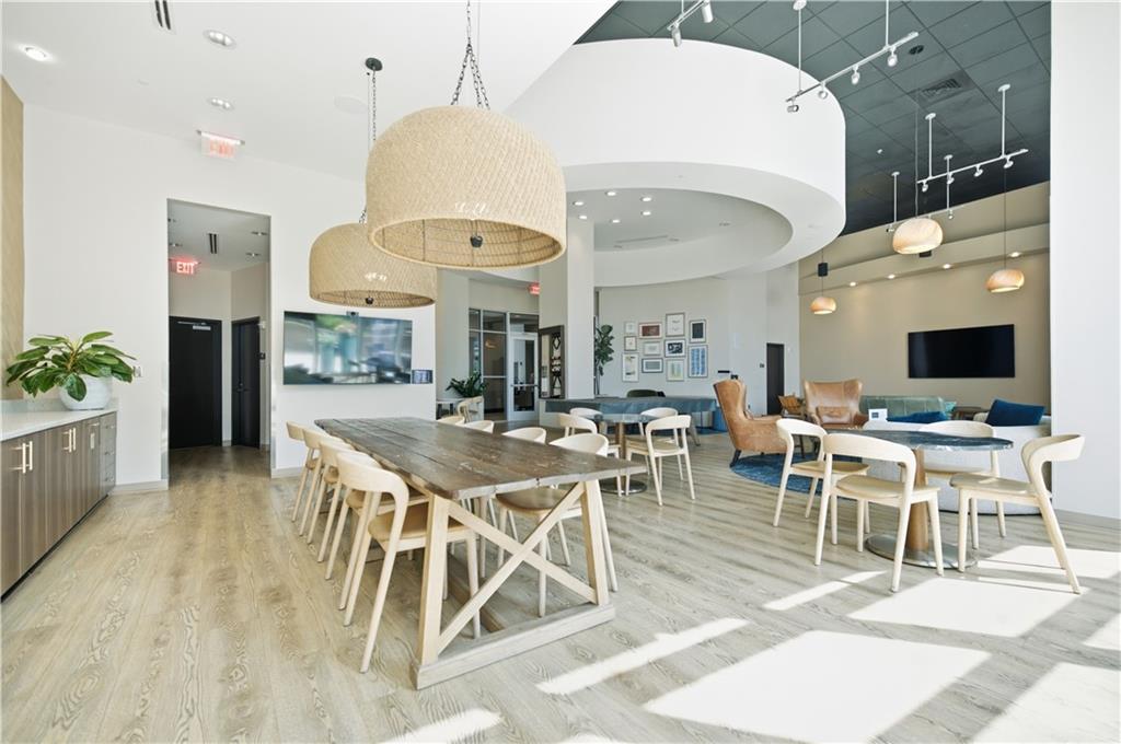 1080 Peachtree Street NE Unit 1212