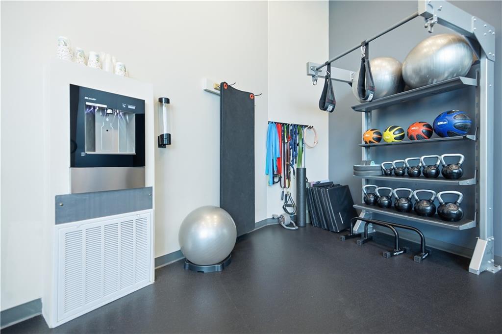 1080 Peachtree Street NE Unit 1212